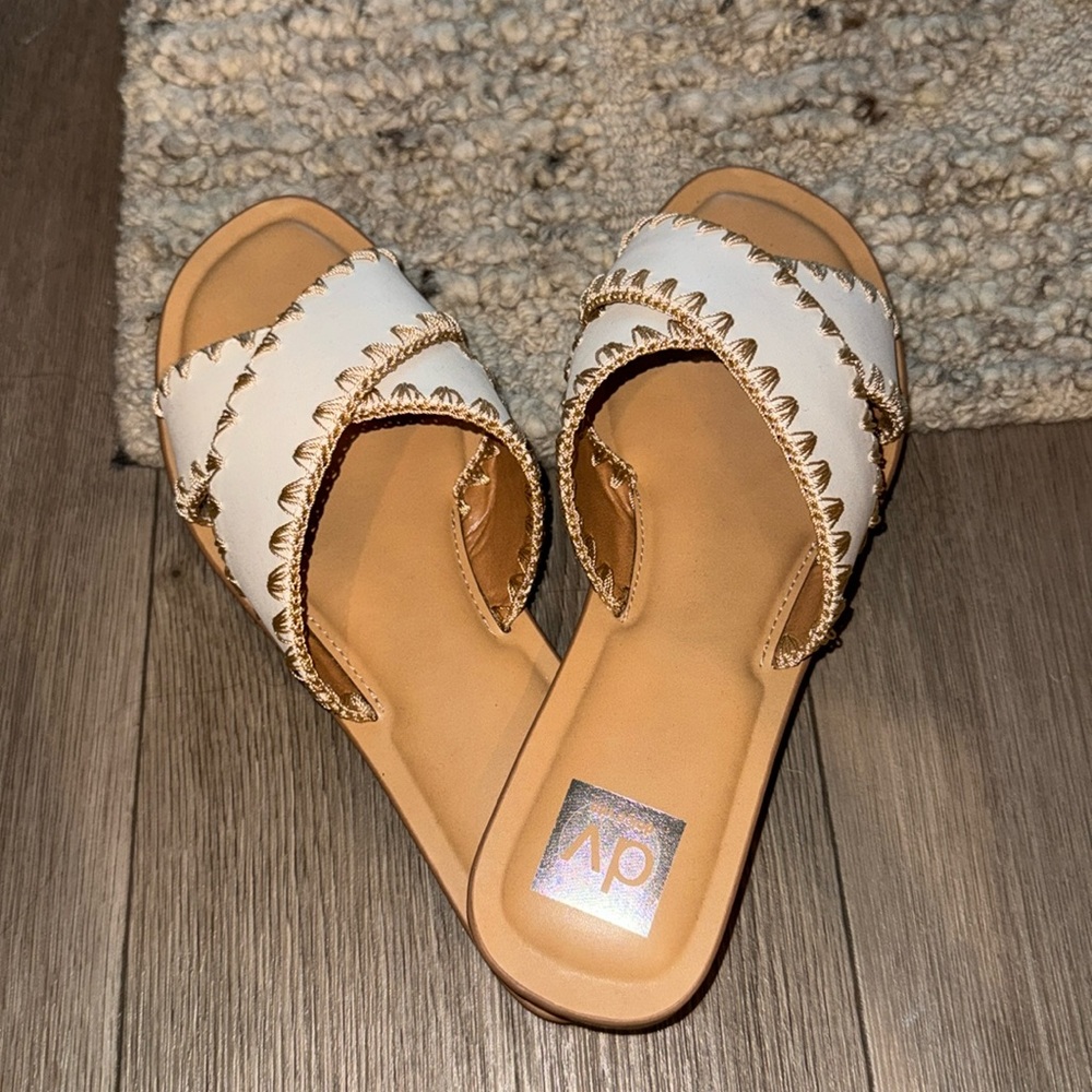 Dolce Vita Sandals